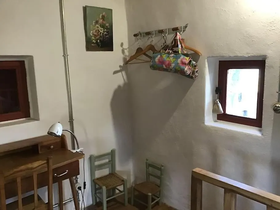 Holiday home Un Cabanon En Provence Villa Auriol